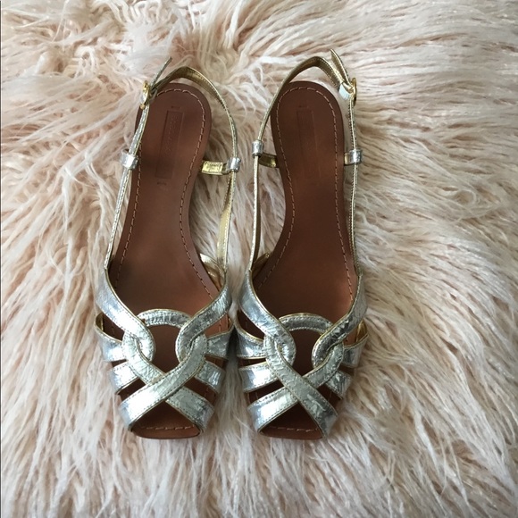 💲1 DAY SALE💲BCBG Maxazria sandals - Picture 4 of 5